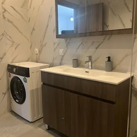 Ria Hοuse Apartmán *